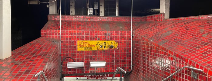 MBTA Park Street Station is one of Grahamさんのお気に入りスポット.