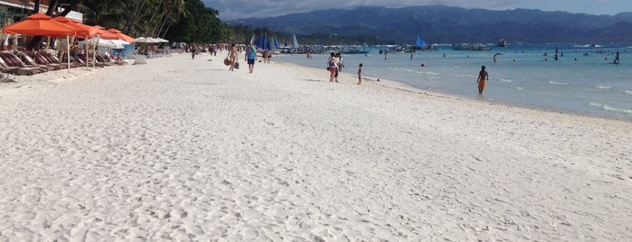 White Beach is one of plages.