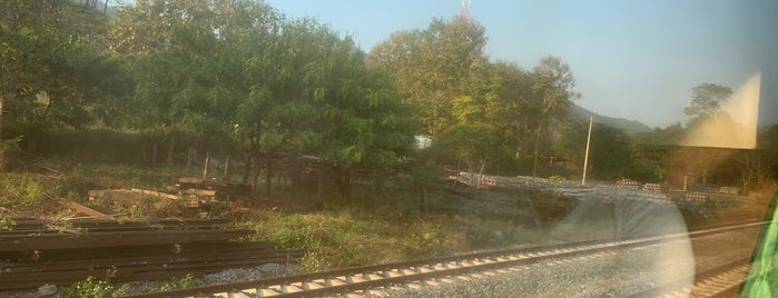 Tha Chomphu Railway Station (SRT1206) is one of SRT - Northern Line.