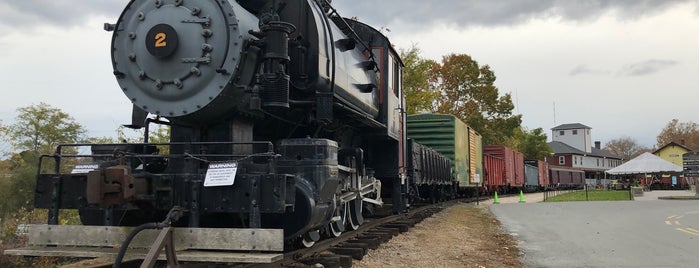 Valley Railroad is one of CT: Museums.