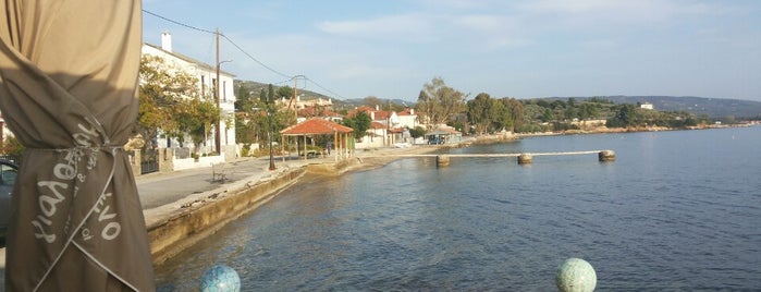 Γιαλοπαρμένο is one of Lieux sauvegardés par Spiridoula.