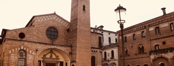 Piazzetta San Nicoló is one of Tempat yang Disukai D.