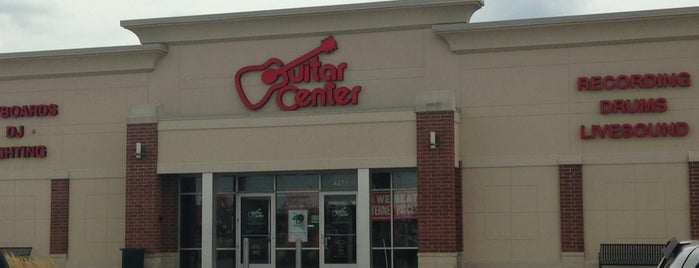 Guitar Center is one of Tempat yang Disukai Matt.