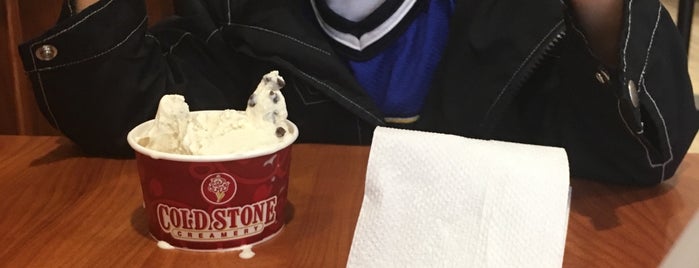 Cold Stone Creamery is one of Danaさんのお気に入りスポット.