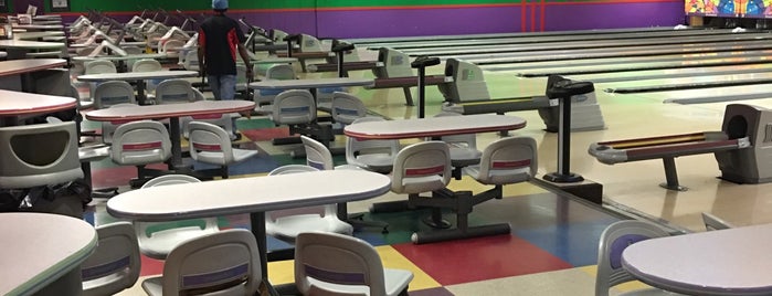 Tusculum Lanes is one of Lugares favoritos de Justin.