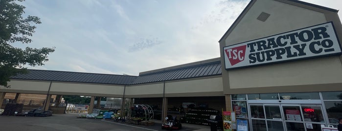 Tractor Supply Co. is one of Fusion remodel stores I’ve visited.