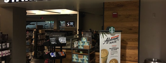 Starbucks is one of Chrisさんのお気に入りスポット.