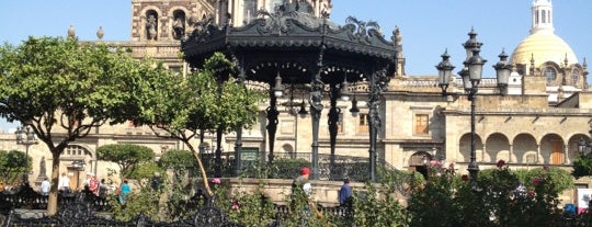 Plaza de Armas is one of Explore Gdl.