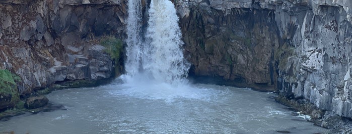 White River Falls State Park is one of OR.