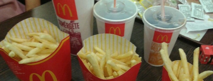 McDonald's is one of สถานที่ที่ Nico ถูกใจ.