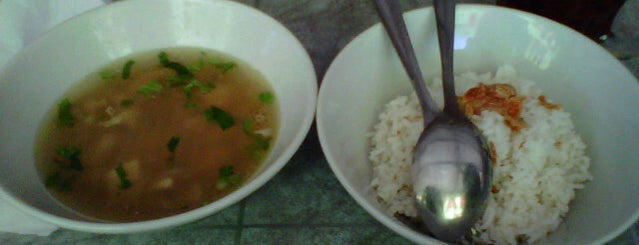 Sop Ayam Pak Min Parangtritis is one of Favorite Food.