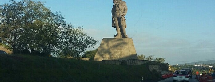 Monumento Hidalgo is one of Lieux qui ont plu à Isaac.