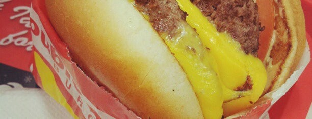 In-N-Out Burger is one of The 15 Best Places for Lunch Spot in Burbank.