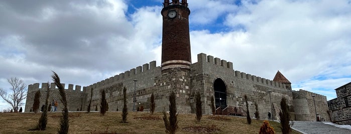 Erzurum Kalesi is one of Lugares guardados de Hakan.