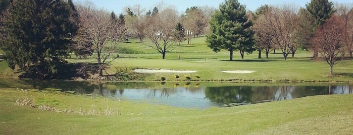 McCann Golf Course is one of Robin : понравившиеся места.