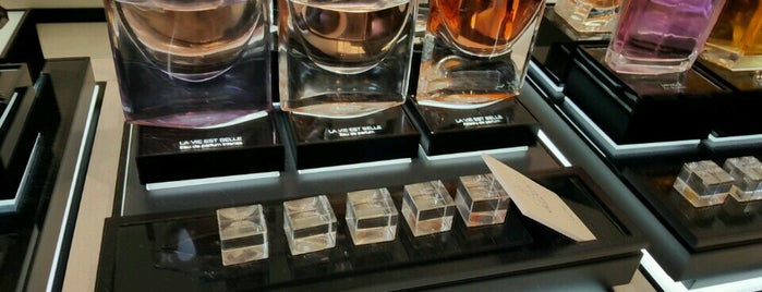 Lancôme Beauty Institute is one of Hamadさんのお気に入りスポット.