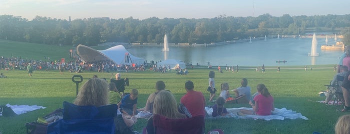 St. Louis Symphony Free Concert is one of Entertainment.