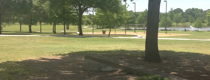 Bob Woodruff Park is one of Dallas.