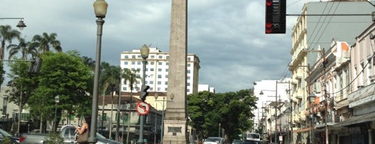 Obelisco is one of Petrópolis.