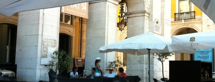 Aura is one of Repastos Lentos.