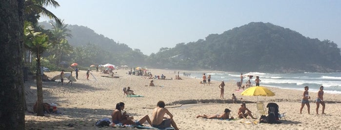 Praia de São Pedro is one of Guarujá.