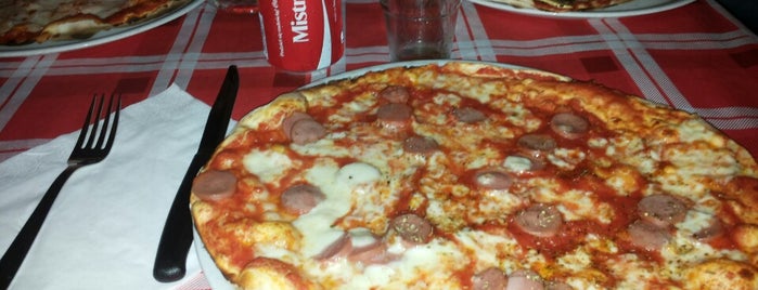 Pizzeria Raffa is one of √ Best PIZZAs in GENOVA.
