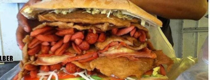 Tortas Gigantes Sur 12 is one of Magg’s Liked Places.