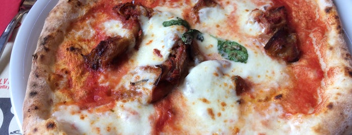 Ciccio Pizza is one of Irene 님이 좋아한 장소.