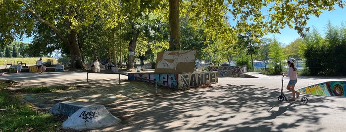 Skatepark de Bayonne is one of Guide to Bayonne's best spots.