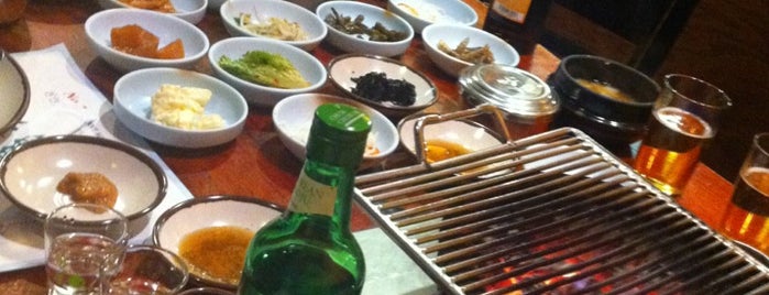 산수갑산 is one of Eating Chicago.