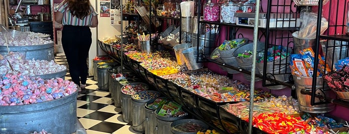 Sugar Coast Candy is one of Hilo.