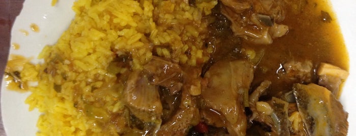 El colorado is one of Guayaquil's Foodie Spots: Huecos Pepa Guayacos.