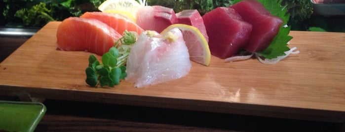 Akiko’s Restaurant & Sushi Bar is one of Chris' SF Bay Area To-Dine List.