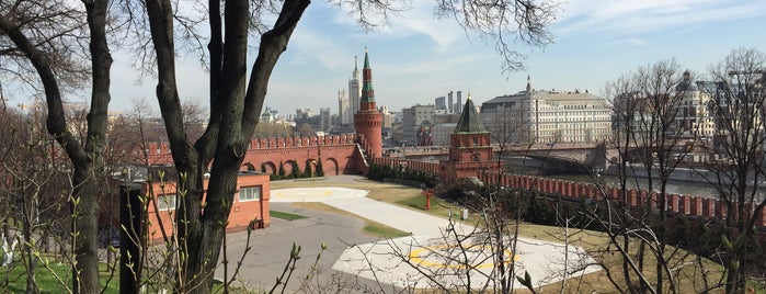 Вертолётная площадка is one of Кремль.