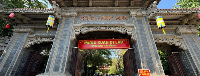 Chùa Long Sơn (Long Son Pagoda) is one of 🚁 Vietnam 🗺.