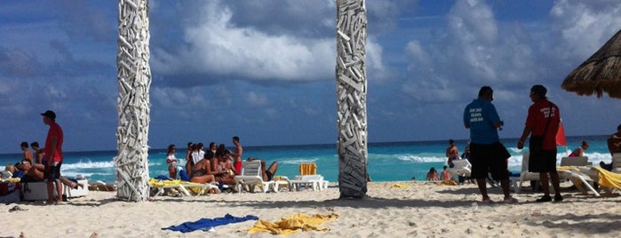 Ibiza Beach Club is one of Cancun.
