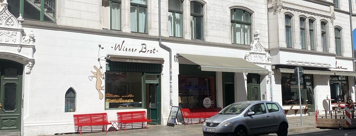 Wiener Brot Holzofenbäckerei is one of Berlin.