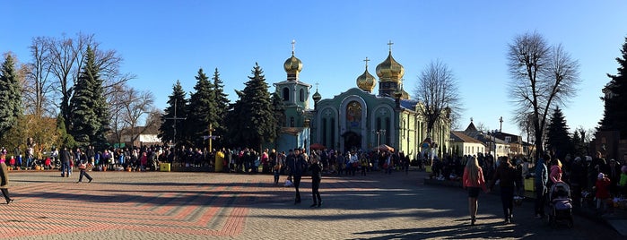 Свято-Троїцький кафедральний собор is one of Tempat yang Disukai Андрей.