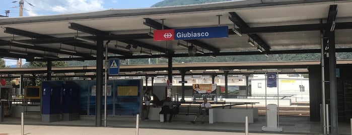 Gare de Giubiasco is one of sagitter.