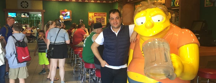 Moe's Tavern is one of Posti che sono piaciuti a Şakir.