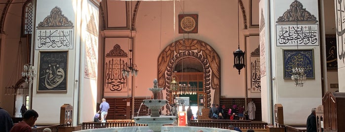 Große Moschee is one of Orte, die Şakir gefallen.