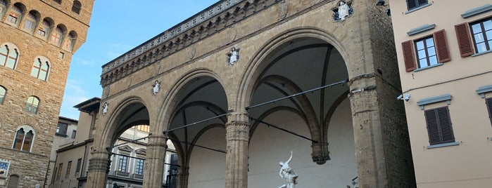 Plaza de la Señoría is one of Lugares favoritos de Şakir.