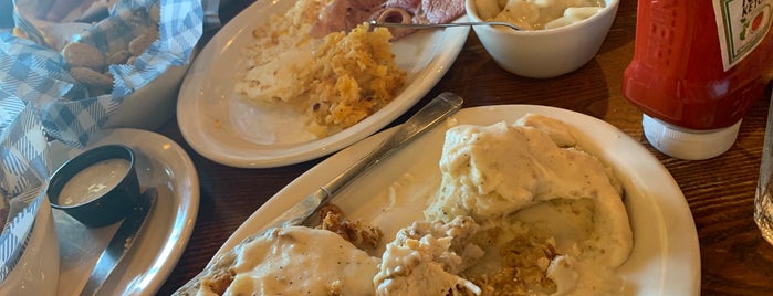 Cracker Barrel Old Country Store is one of Restaurants.