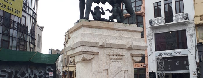 Lupa Capitolina is one of Monuments and landmarks in/near Bucharest.