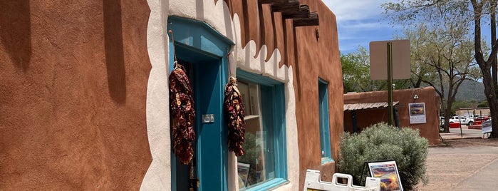 The Oldest House in the USA is one of Santa Fe.