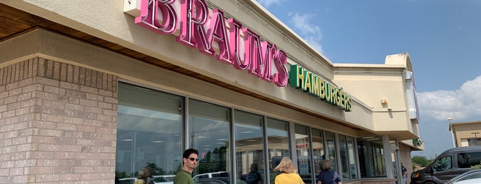 Braum's Ice Cream & Burger Restaurant is one of Paris Favorites.