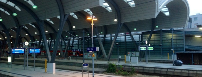 Kiel Hauptbahnhof is one of Bahnhöfe Deutschland.