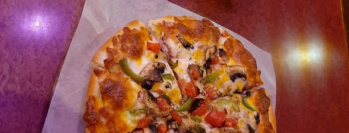 Kakooleh Pizza | پيتزا كاكوله is one of گیلان.