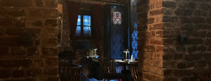 Vigneron Wine House is one of İstanbul Mekan.