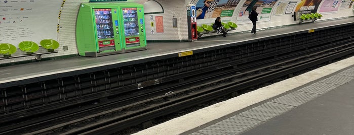 Métro Trocadéro [6,9] is one of Paris Metro.